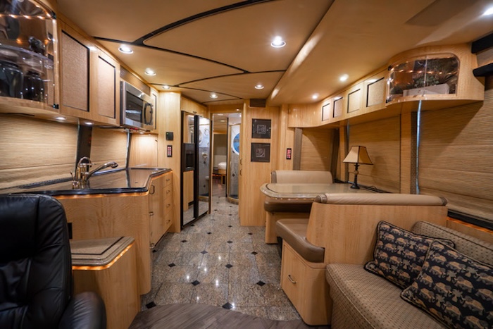 2006 Prevost Marathon XLII For Sale