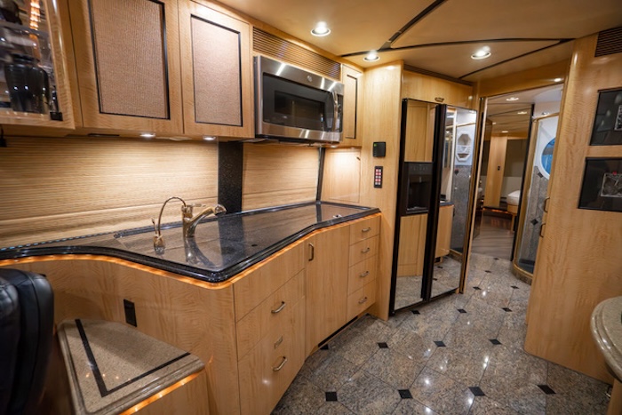 2006 Prevost Marathon XLII For Sale