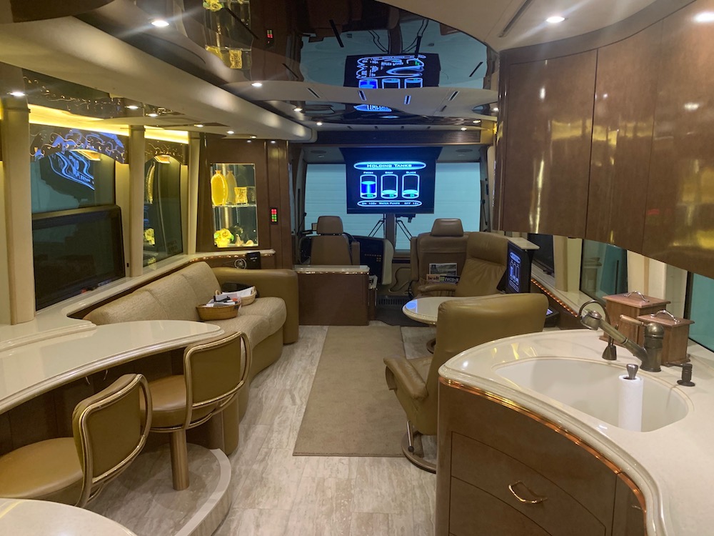 2006 Prevost Marathon XLII For Sale