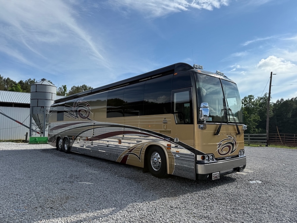 2006 Prevost Parliament XLII  For Sale