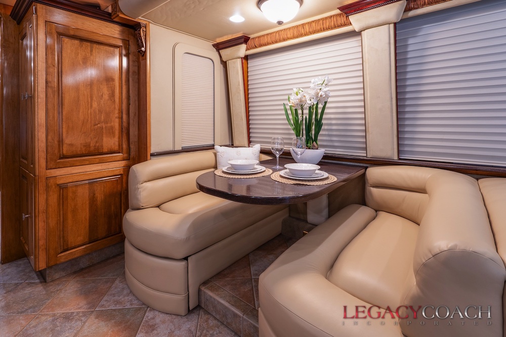 2006 Prevost Royale XLII For Sale