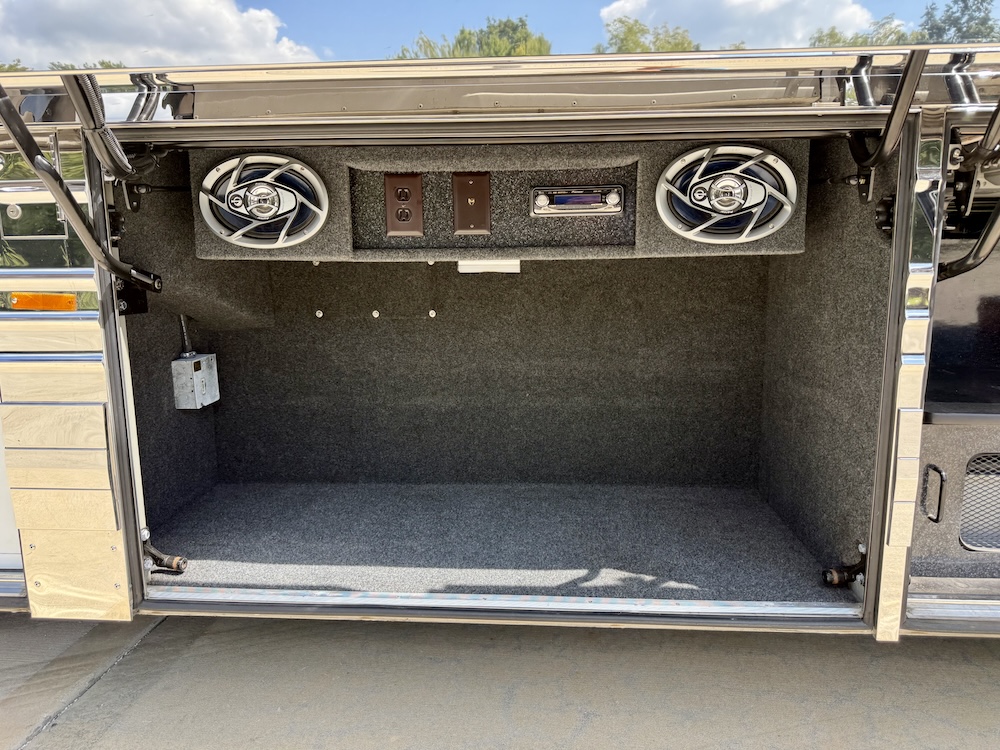 2006 Prevost Royale XLII For Sale