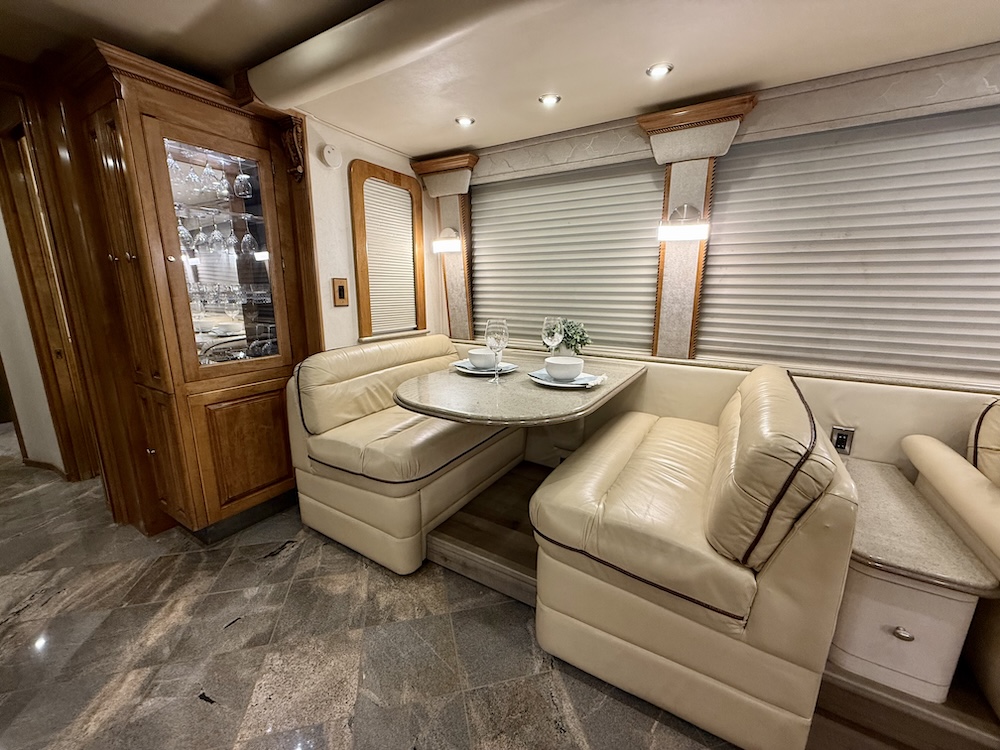 2006 Prevost Royale XLII For Sale