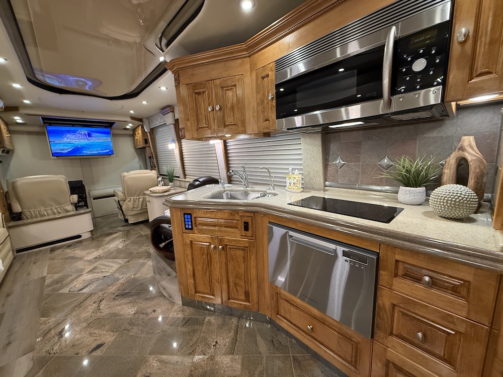2006 Prevost Royale XLII For Sale