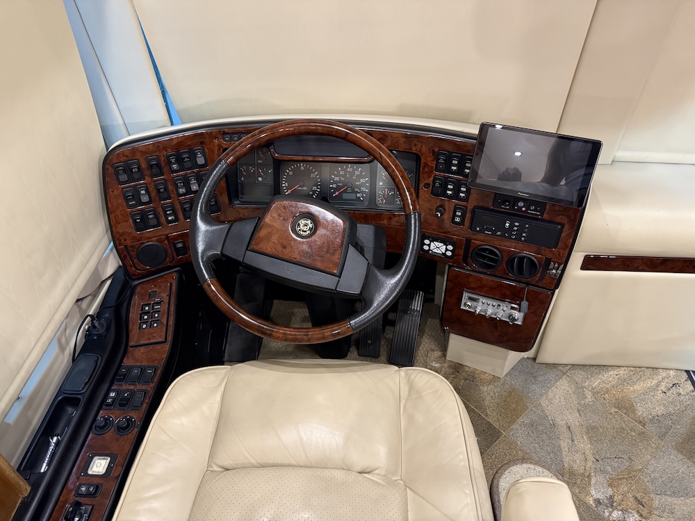 2006 Prevost Royale XLII For Sale