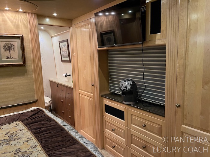 2006 Prevost Royale XLII For Sale
