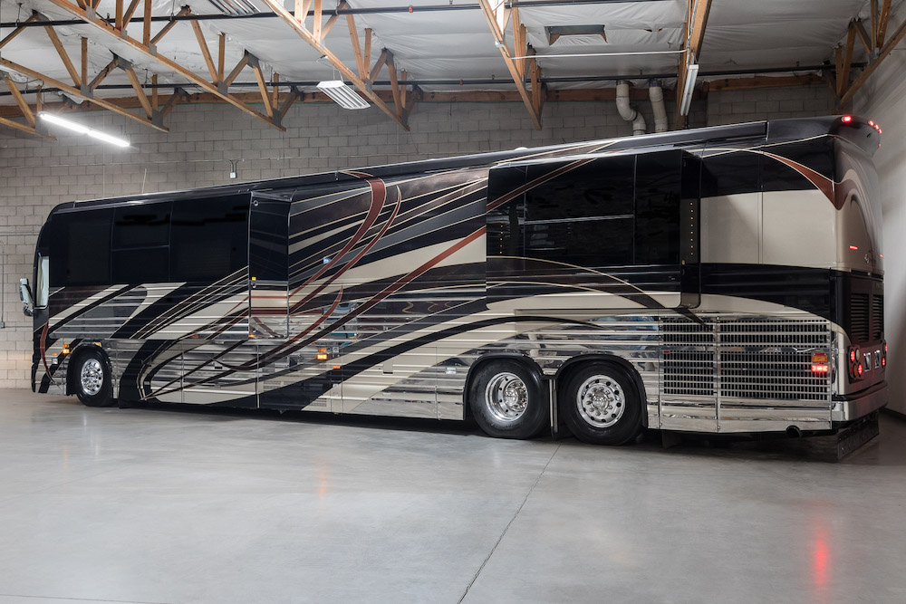 2007 Prevost Country Coach XLII For Sale