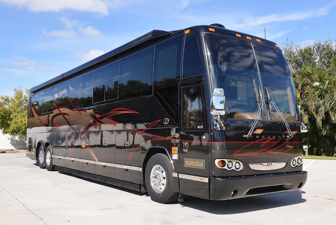 2007 Prevost Featherlite H3-45 For Sale