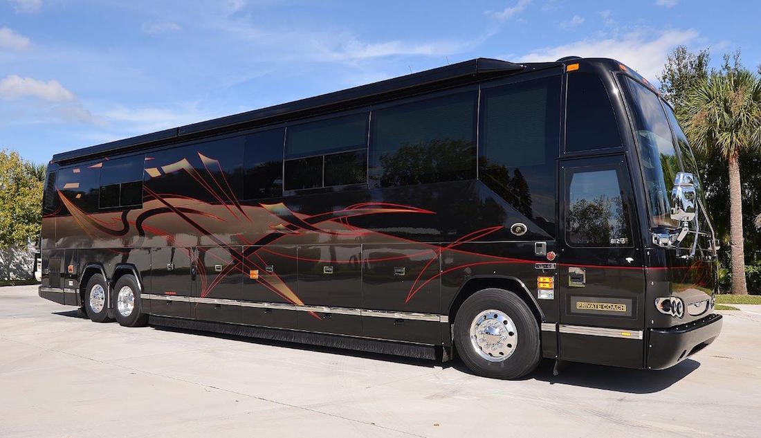 2007 Prevost Featherlite H3-45 For Sale