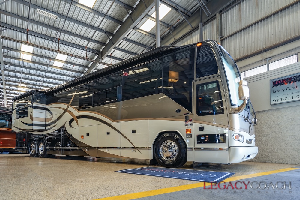 2007 Prevost Featherlite H3-45 For Sale