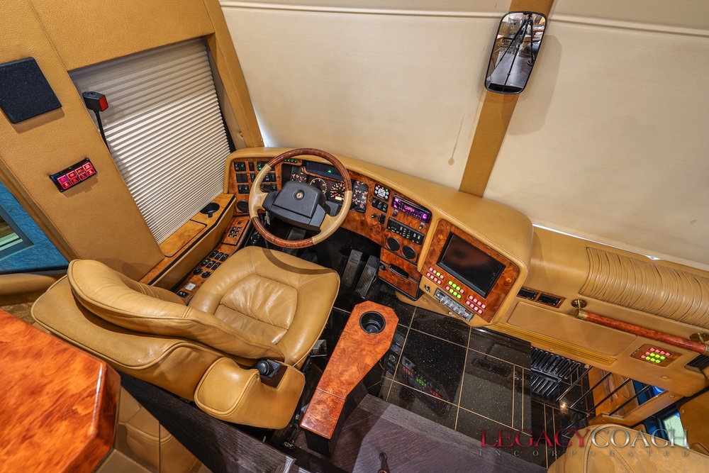 2007 Prevost Featherlite H3-45 For Sale