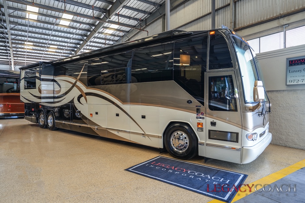 2007 Prevost Featherlite H3-45 For Sale