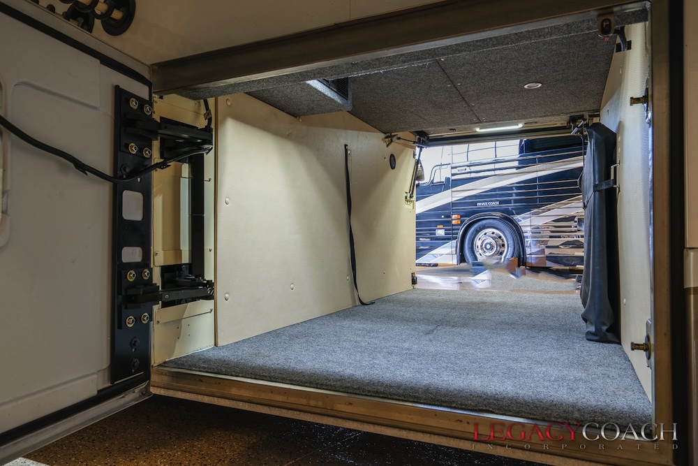 2007 Prevost Featherlite H3-45 For Sale