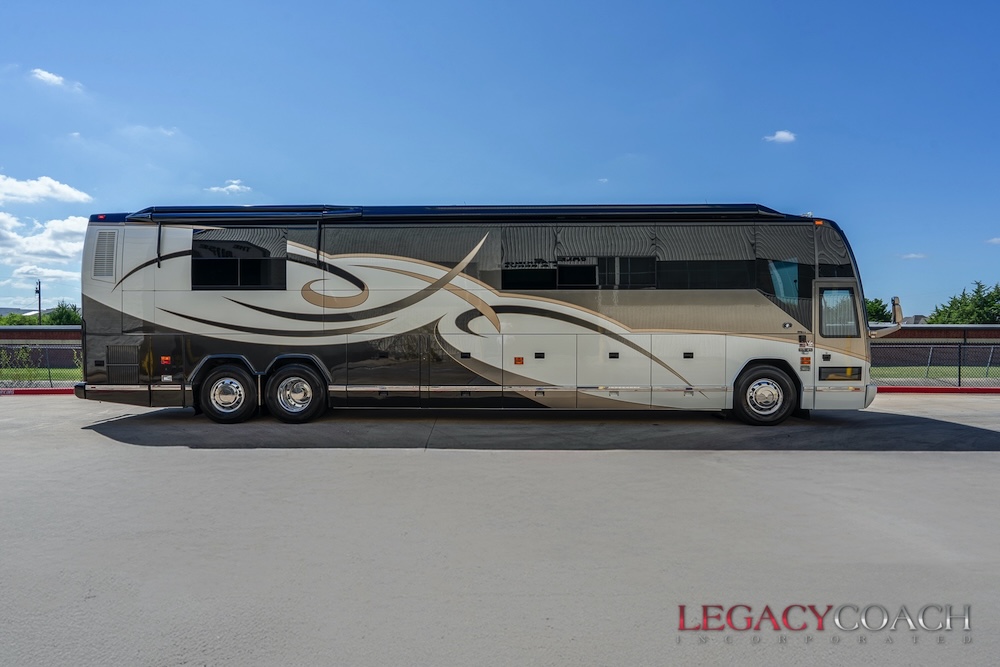 2007 Prevost Featherlite H3-45 For Sale