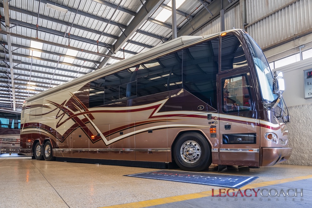 2007 Prevost Featherlite H3-45 For Sale