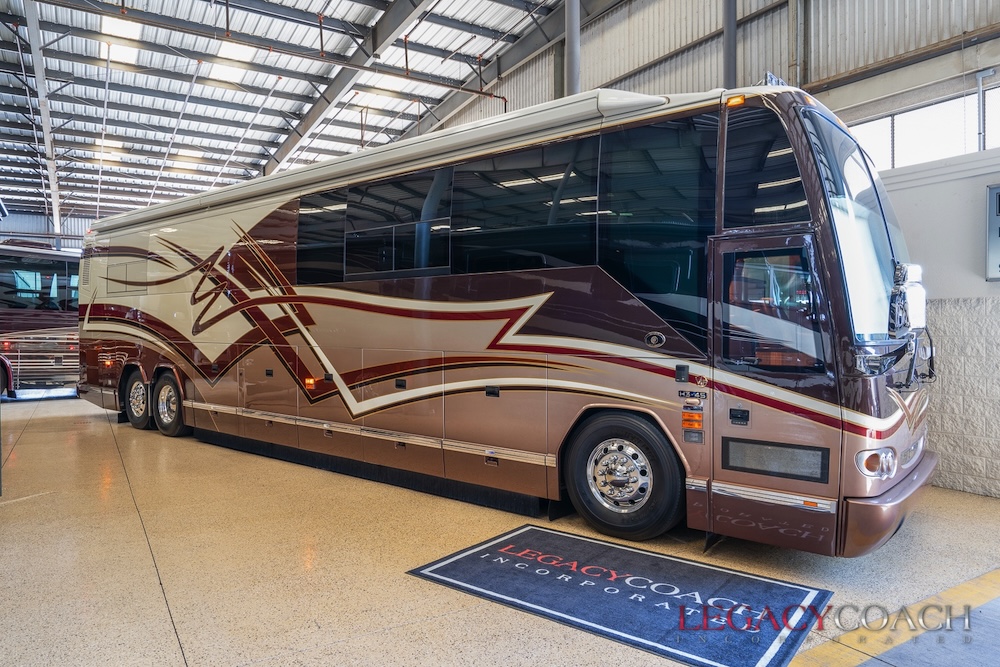 2007 Prevost Featherlite H3-45 For Sale