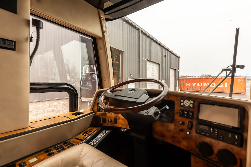 2007 Prevost Featherlite H3-45 For Sale