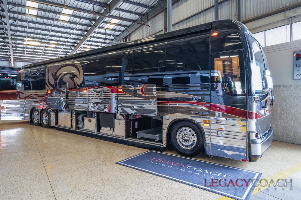 2007 Prevost Featherlite XLII For Sale