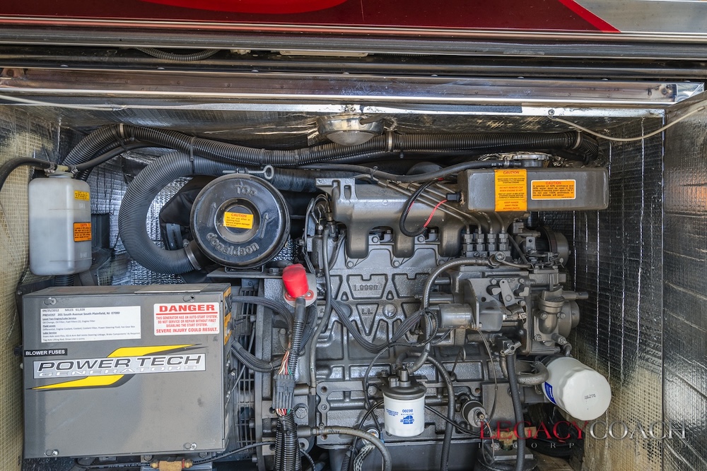 2007 Prevost Featherlite XLII For Sale