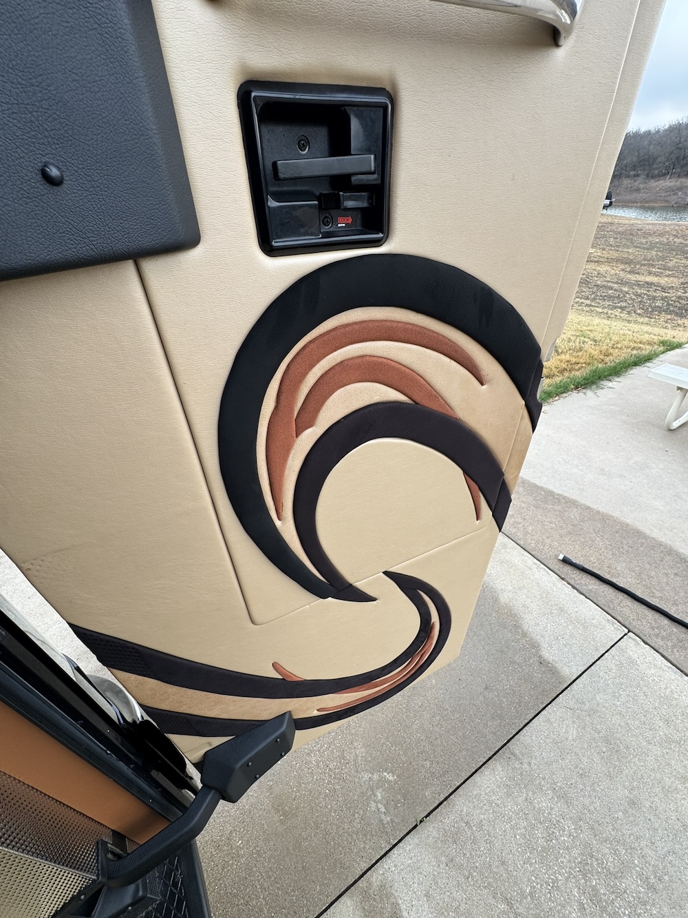 2007 Prevost Legendary XLII For Sale