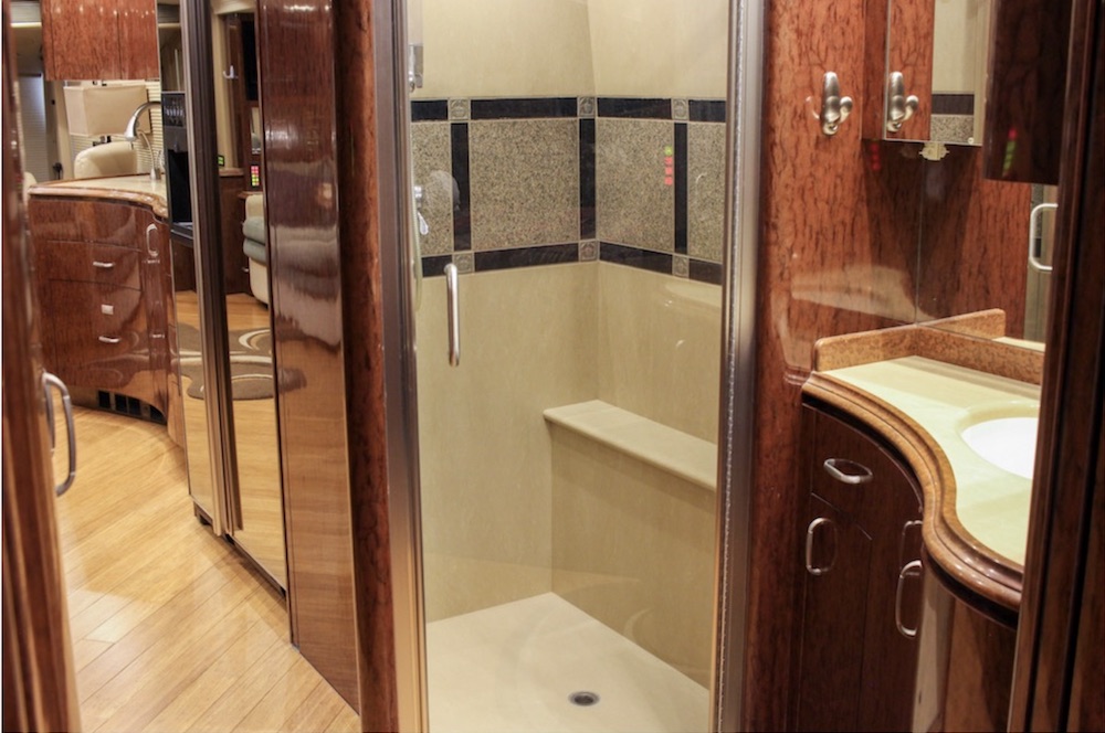 2007 Prevost Marathon H3-45 For Sale