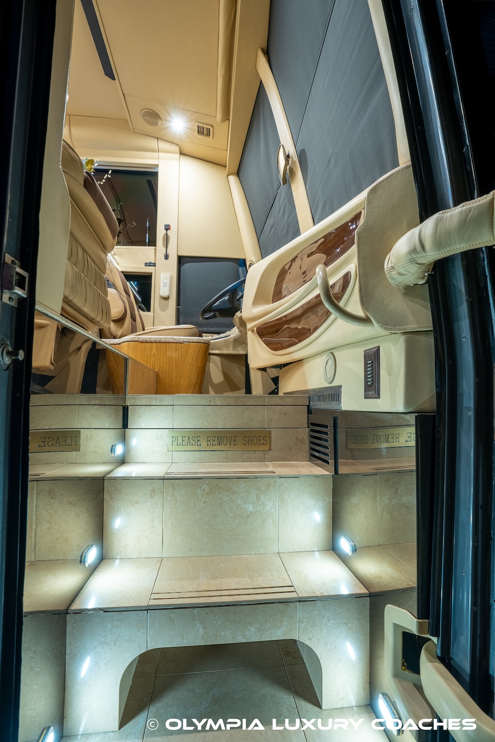 2007 Prevost Millennium H3-45 For Sale