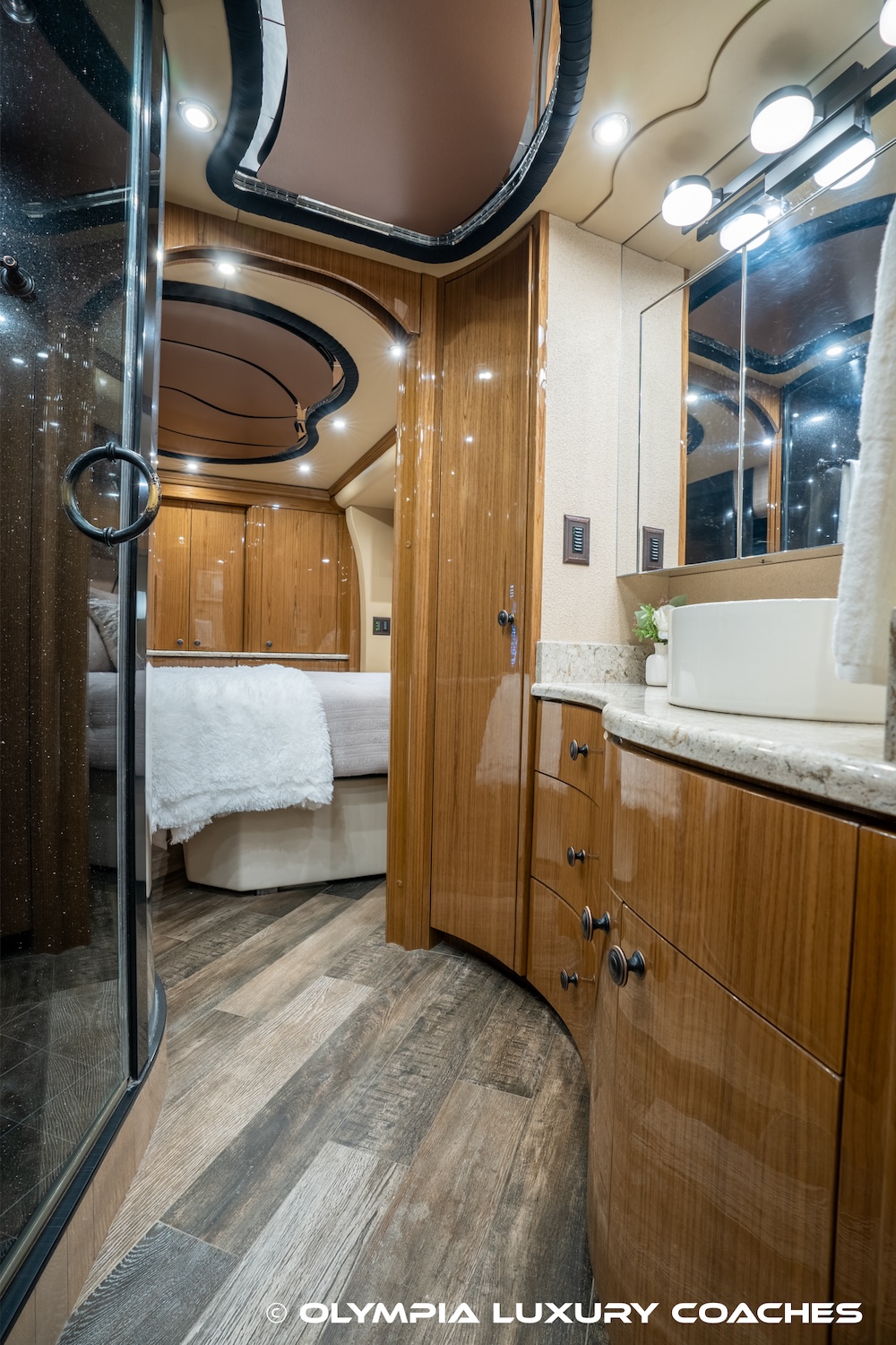 2007 Prevost Millennium H3-45 For Sale