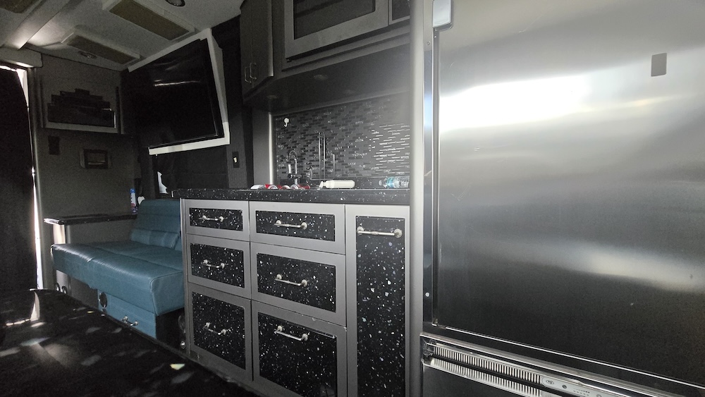 2007 Prevost  H3-45 For Sale