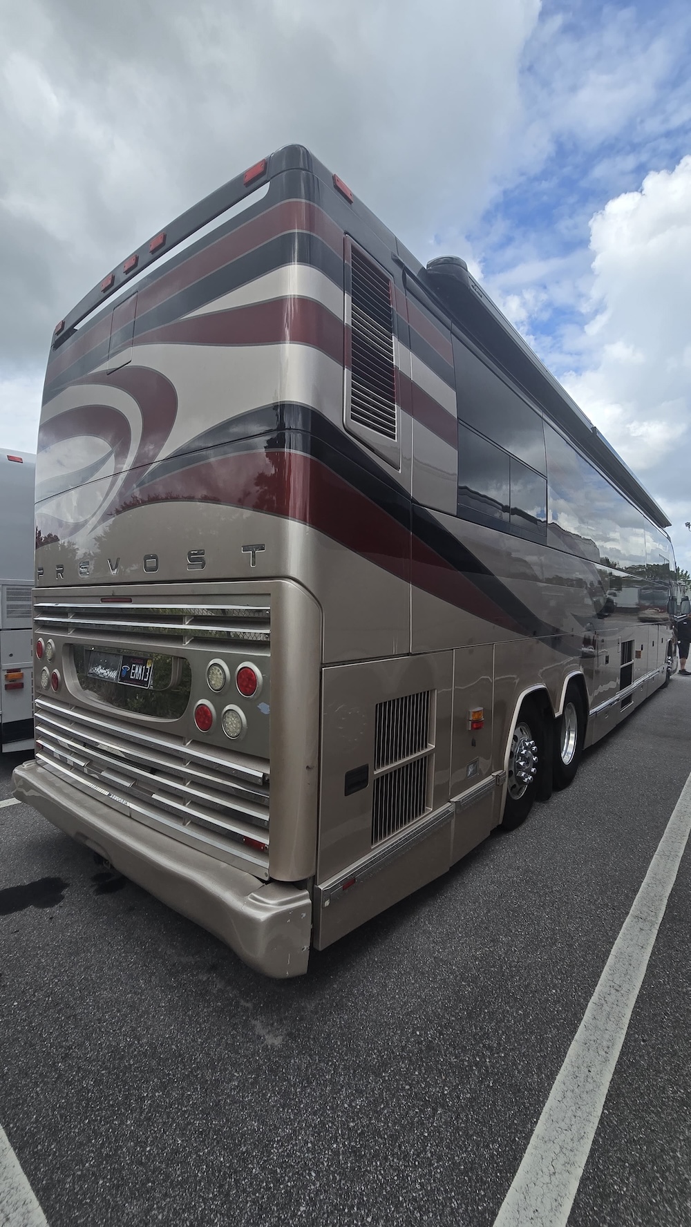 2007 Prevost  H3-45 For Sale