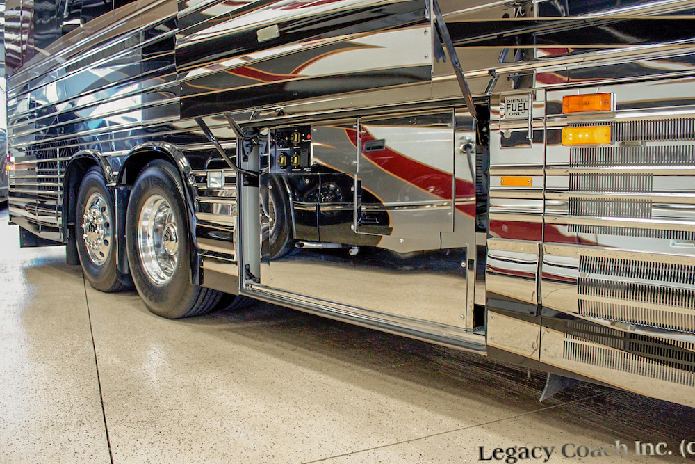 2005 Prevost LCountry Coach XLII For Sale