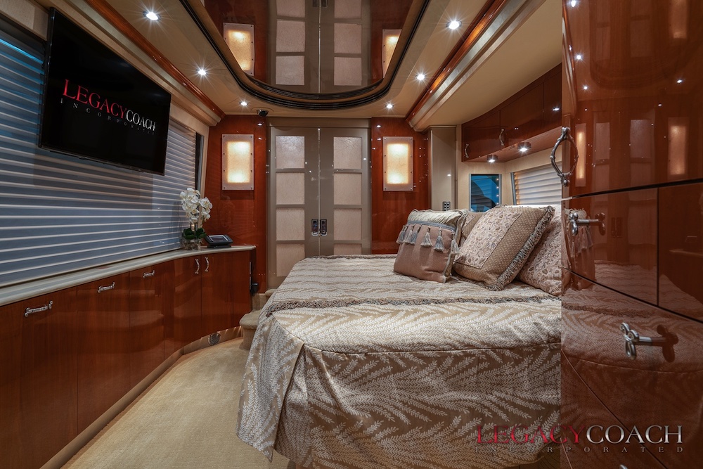 2008 Prevost Country Coach XLII For Sale