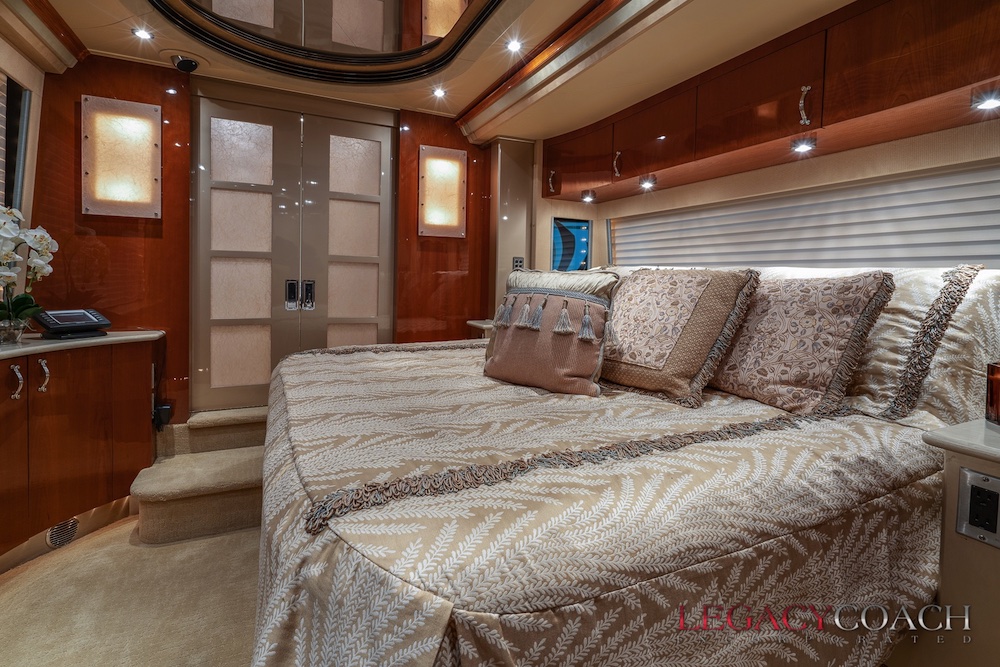 2008 Prevost Country Coach XLII For Sale