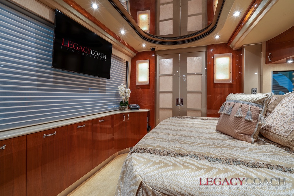 2008 Prevost Country Coach XLII For Sale