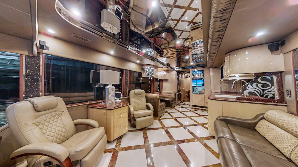 2008 Prevost Featherlite  H3-45 For Sale
