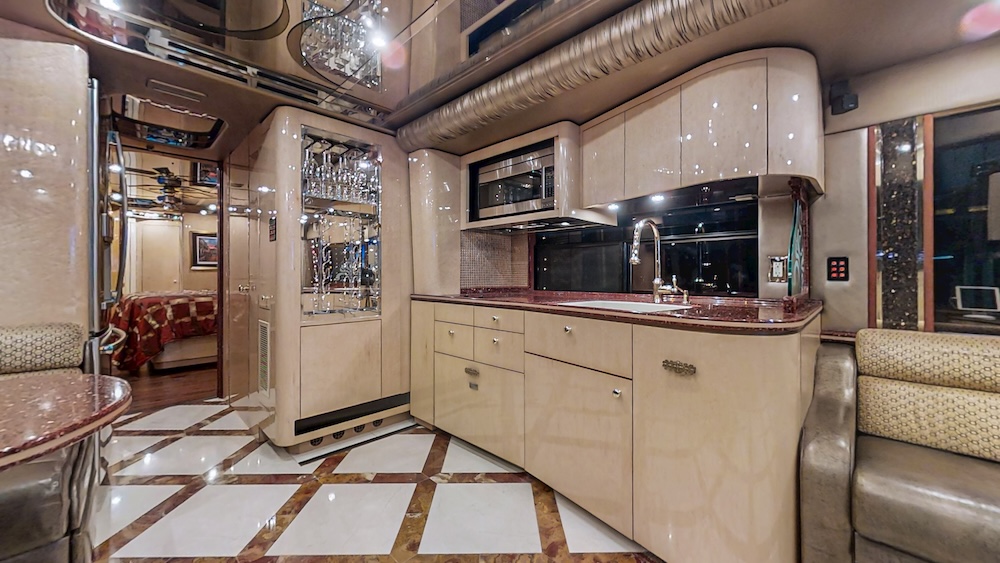 2008 Prevost Featherlite  H3-45 For Sale