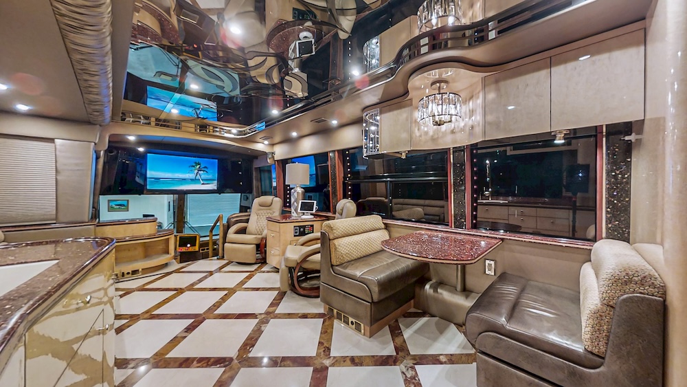 2008 Prevost Featherlite  H3-45 For Sale