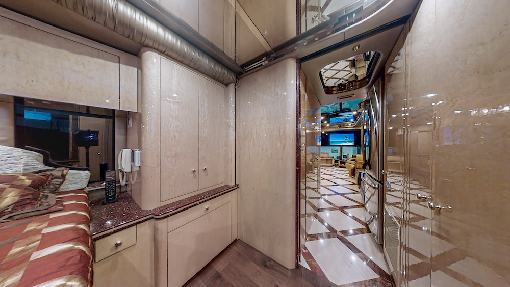 2008 Prevost Featherlite  H3-45 For Sale