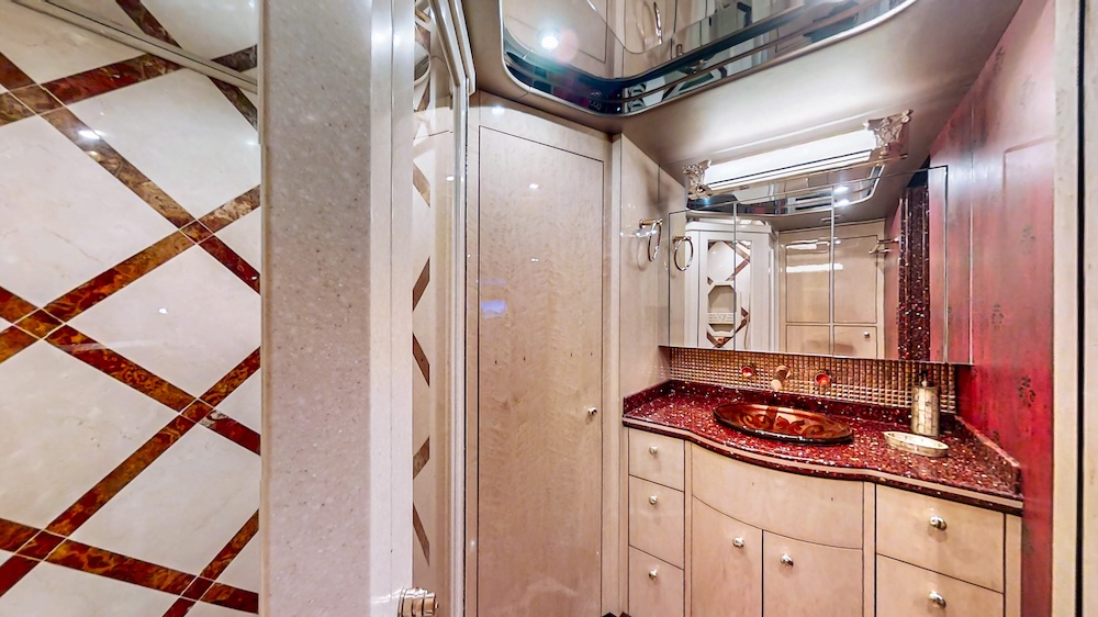 2008 Prevost Featherlite  H3-45 For Sale