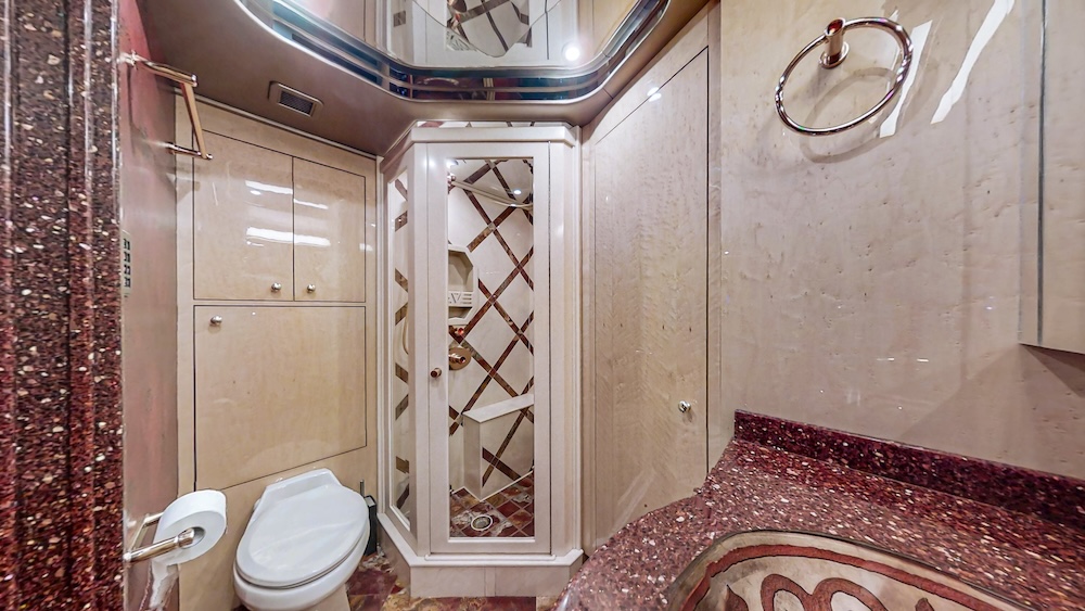 2008 Prevost Featherlite  H3-45 For Sale