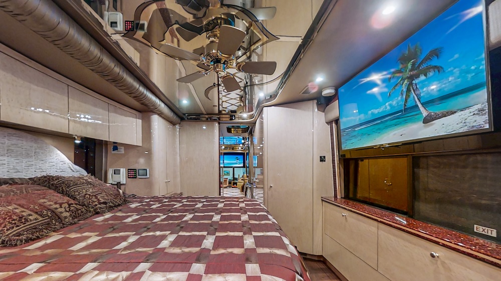 2008 Prevost Featherlite  H3-45 For Sale