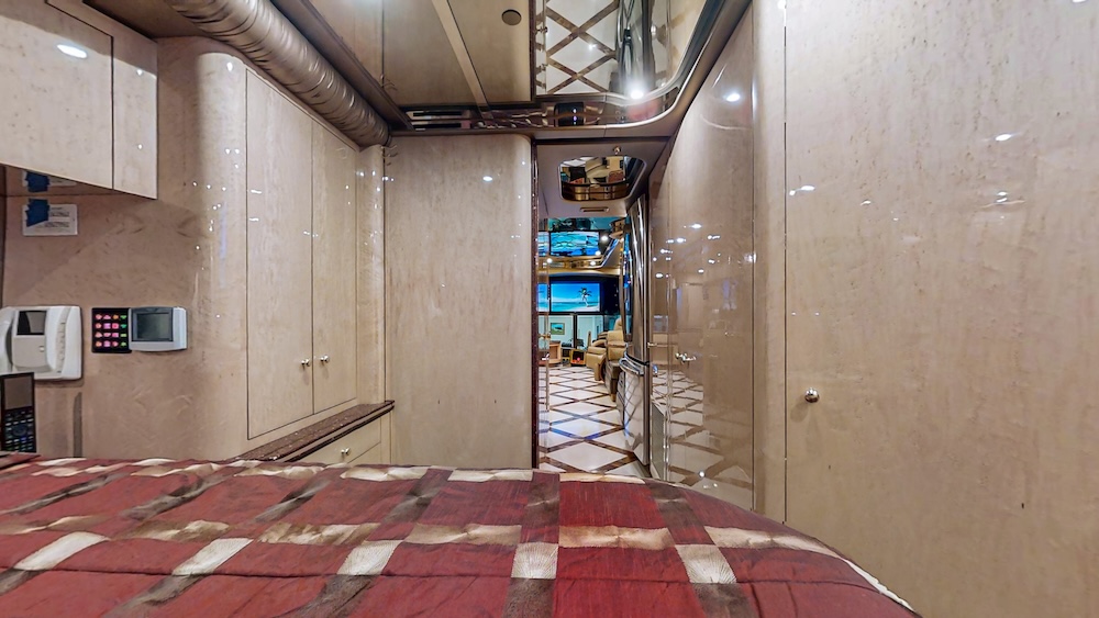2008 Prevost Featherlite  H3-45 For Sale