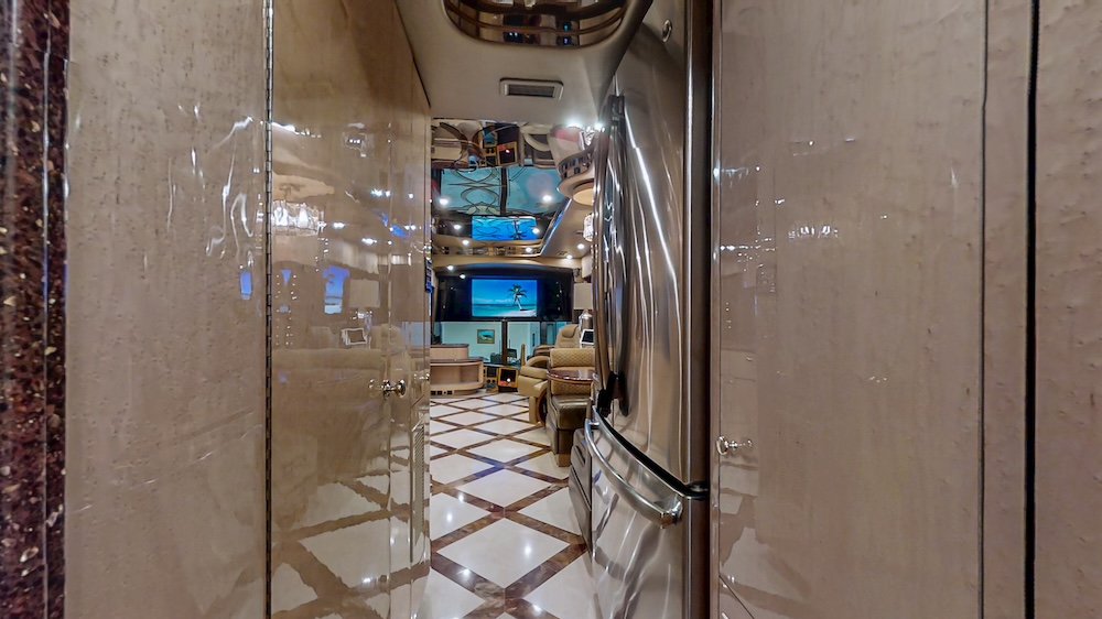 2008 Prevost Featherlite  H3-45 For Sale