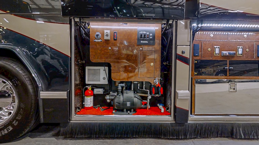 2008 Prevost Featherlite  H3-45 For Sale