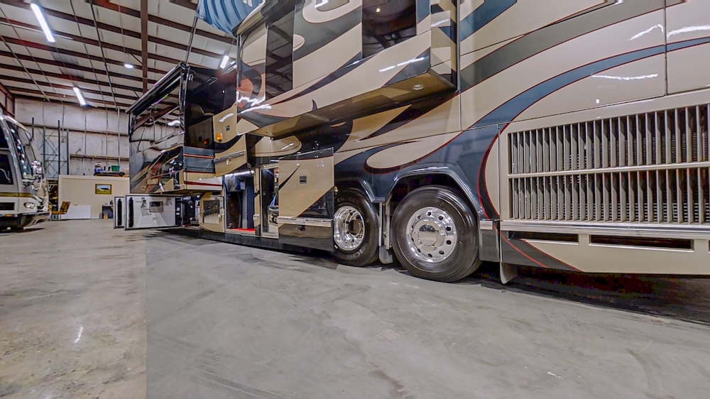 2008 Prevost Featherlite  H3-45 For Sale
