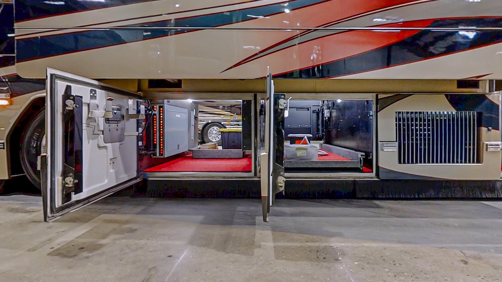 2008 Prevost Featherlite  H3-45 For Sale