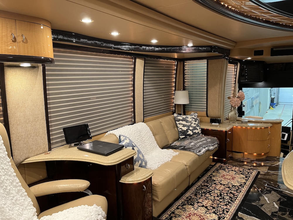 2008 Prevost Liberty H3-45 For Sale