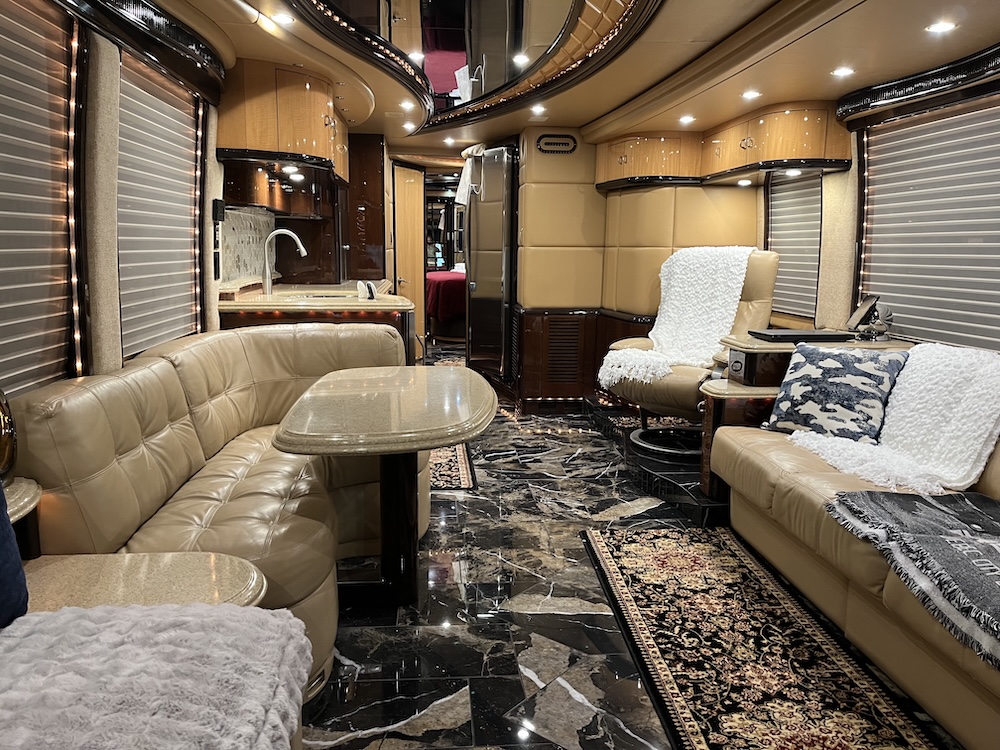 2008 Prevost Liberty H3-45 For Sale