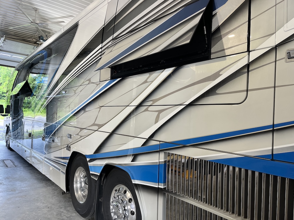 2008 Prevost Liberty H3-45 For Sale