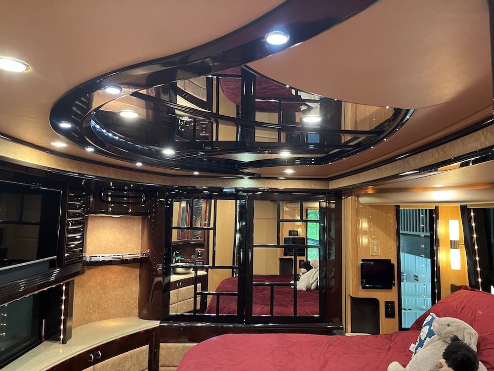 2008 Prevost Liberty H3-45 For Sale