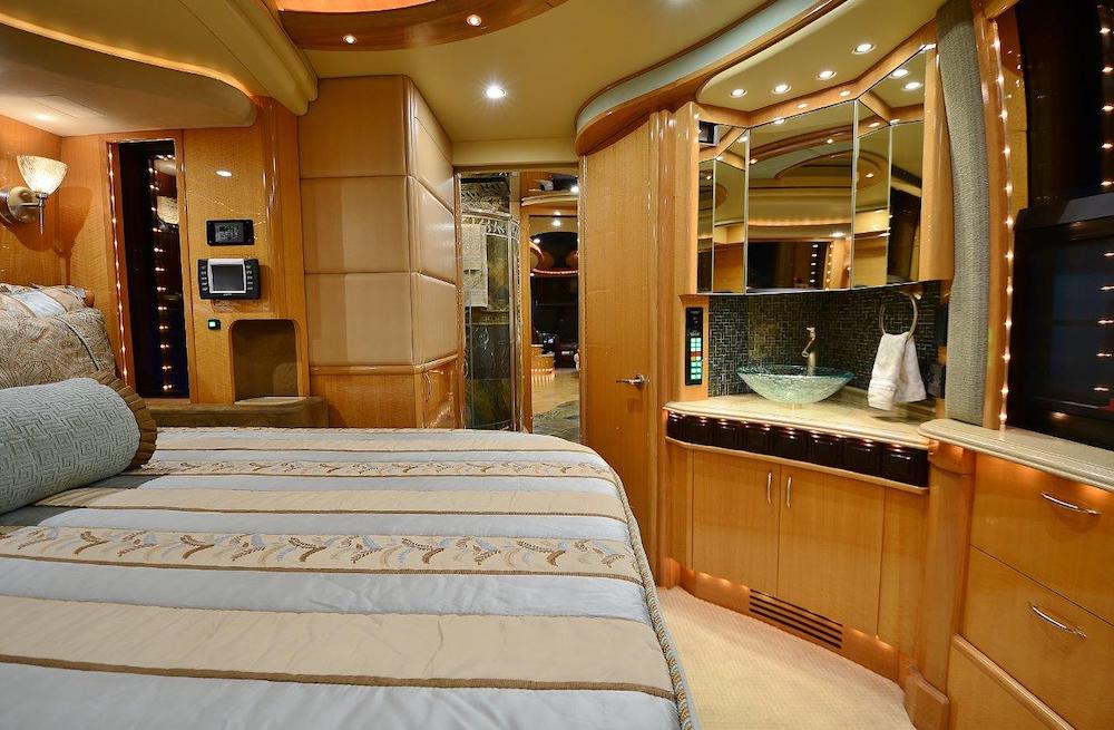 2008 Prevost Liberty XLII For Sale